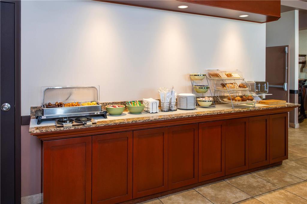 Quality Inn & Suites Lethbridge Nhà hàng bức ảnh
